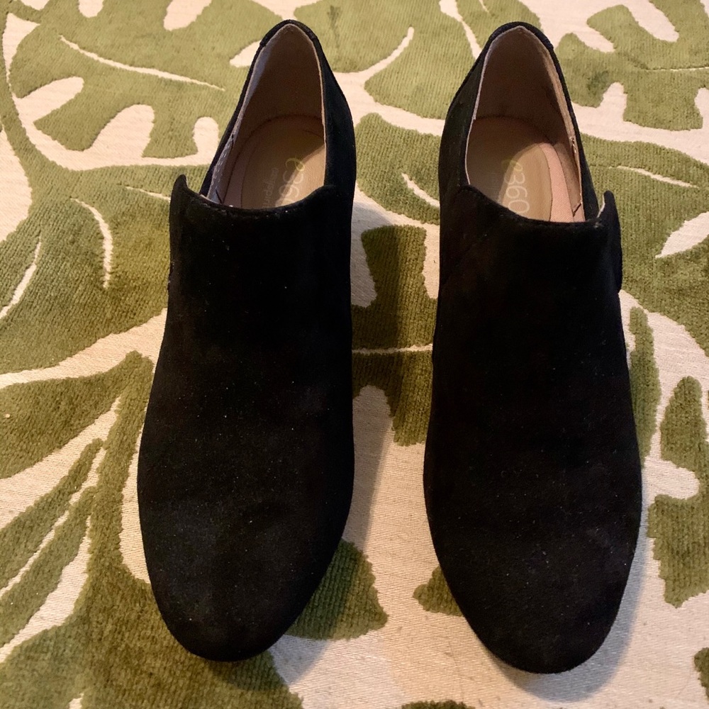 Easy Spirit black suede shoe boots